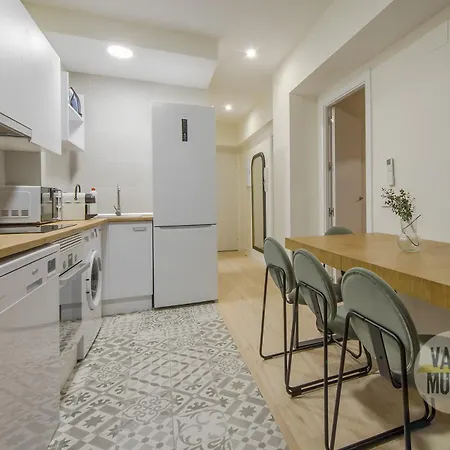 Cool Apt Para 9Pax En Plena Plaza De Chueca-3